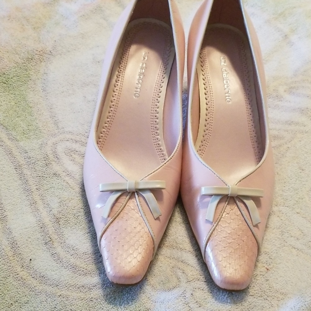 Liz Claiborne pumps